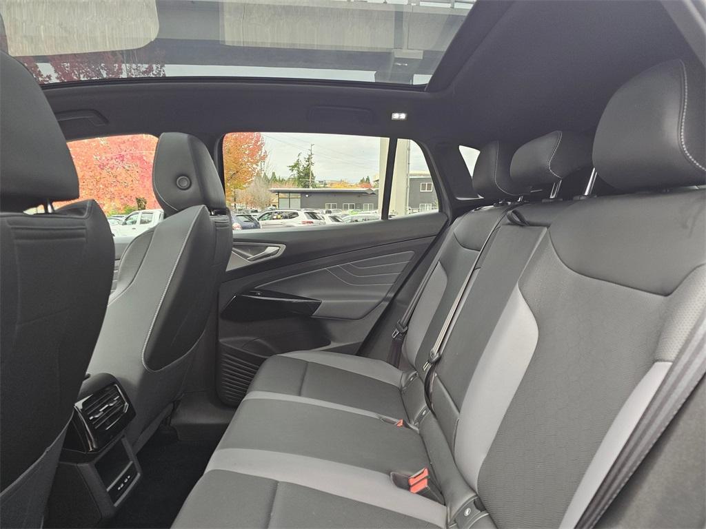 used 2024 Volkswagen ID.4 car, priced at $25,980