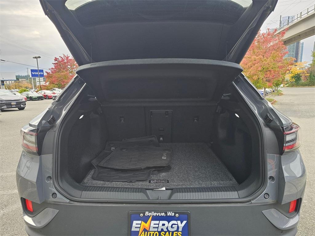 used 2024 Volkswagen ID.4 car, priced at $25,980