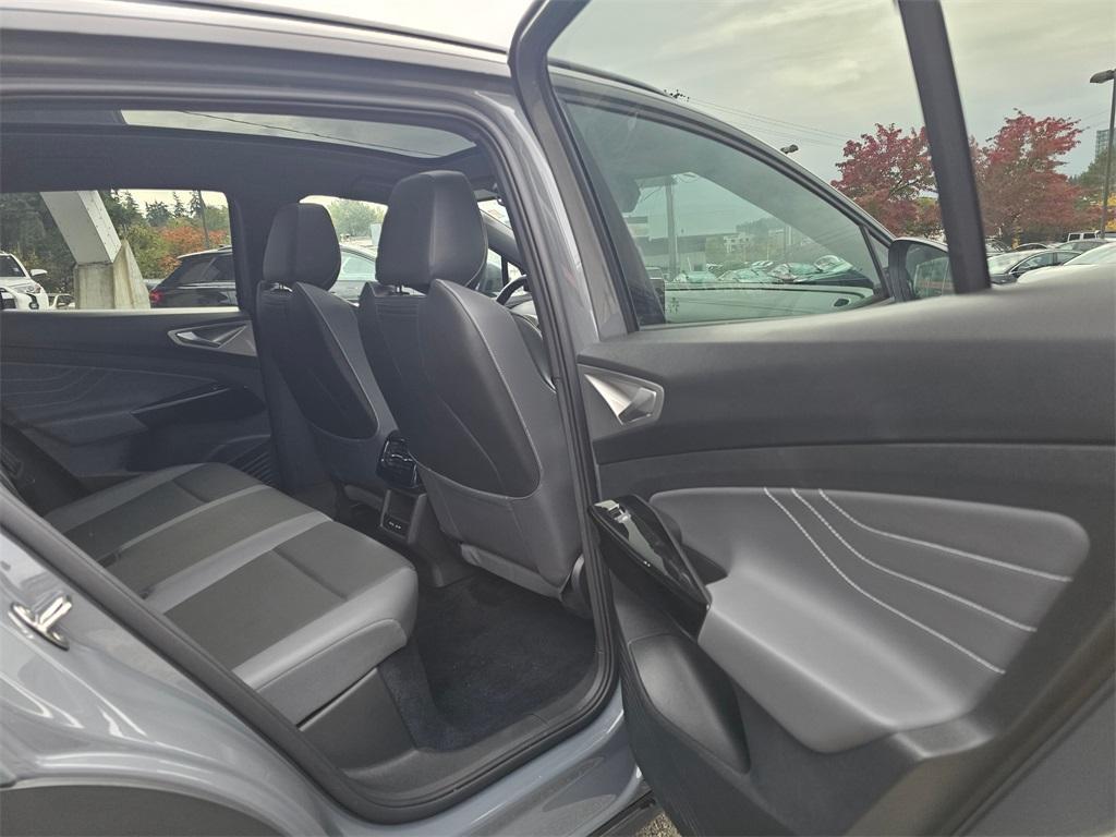 used 2024 Volkswagen ID.4 car, priced at $25,980