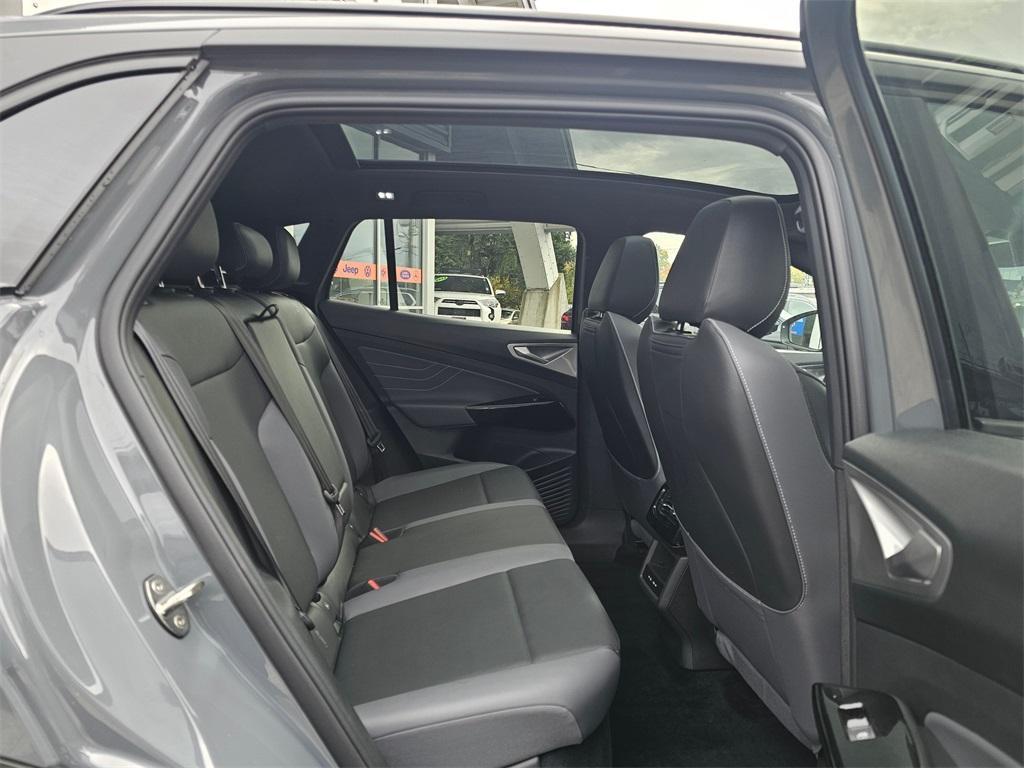 used 2024 Volkswagen ID.4 car, priced at $25,980