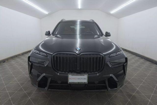 used 2024 BMW X7 car