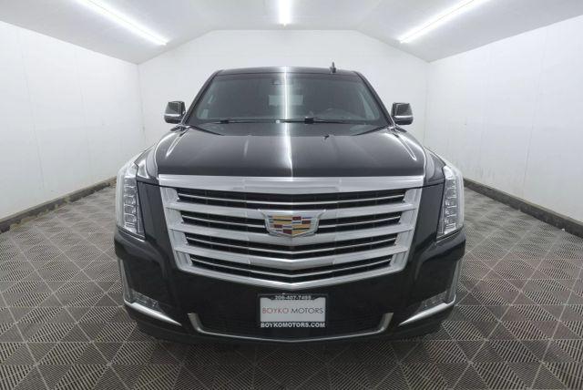 used 2016 Cadillac Escalade ESV car, priced at $28,995