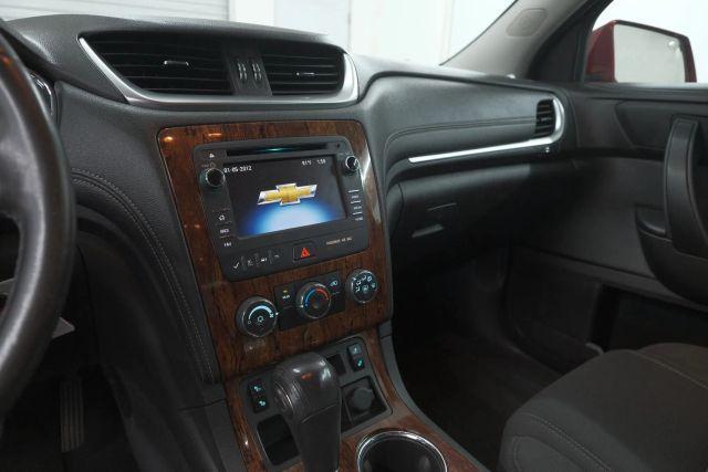 used 2014 Chevrolet Traverse car, priced at $5,995