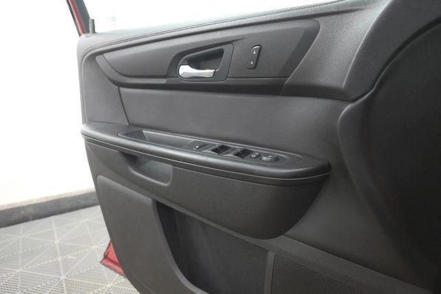 used 2014 Chevrolet Traverse car, priced at $5,995