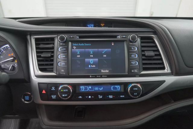 used 2019 Toyota Highlander car, priced at $22,495