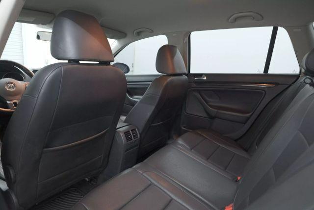 used 2013 Volkswagen Jetta SportWagen car, priced at $12,995