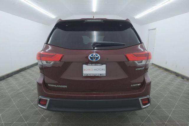 used 2018 Toyota Highlander Hybrid car, priced at $24,995