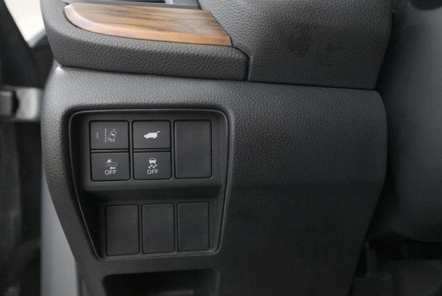 used 2018 Honda CR-V car, priced at $18,995