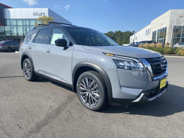 new 2024 Nissan Pathfinder car, priced at $45,294