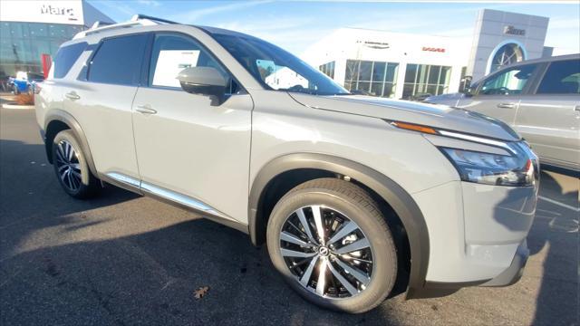 new 2025 Nissan Pathfinder car, priced at $48,379