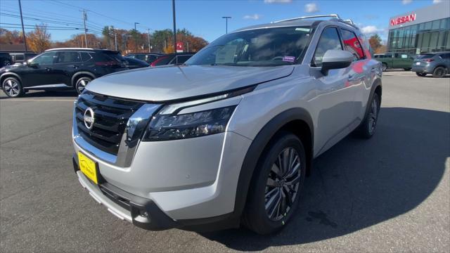 new 2025 Nissan Pathfinder car, priced at $45,039