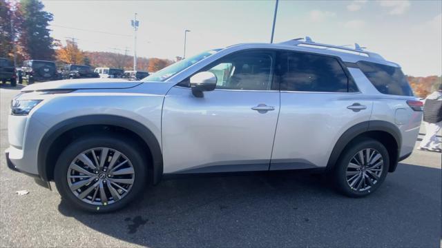 new 2025 Nissan Pathfinder car, priced at $45,039