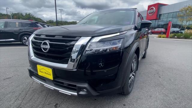 new 2024 Nissan Pathfinder car, priced at $47,968