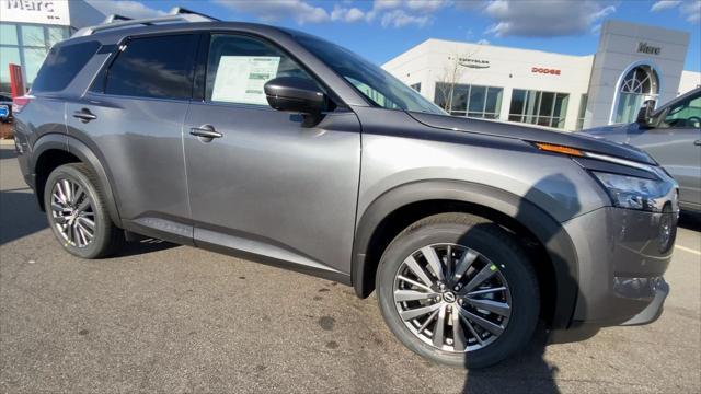 new 2025 Nissan Pathfinder car, priced at $44,751