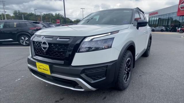 new 2024 Nissan Pathfinder car, priced at $41,713