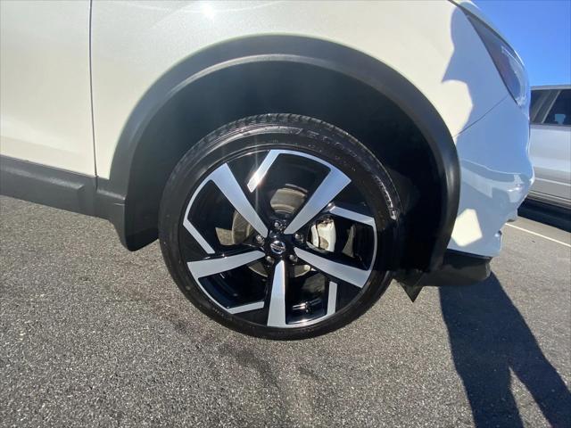 used 2022 Nissan Rogue Sport car