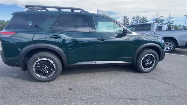 new 2024 Nissan Pathfinder car, priced at $40,978