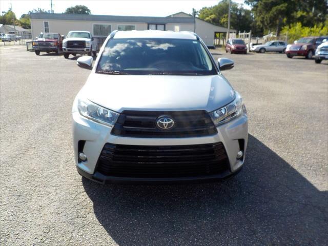 used 2018 Toyota Highlander car, priced at $21,900