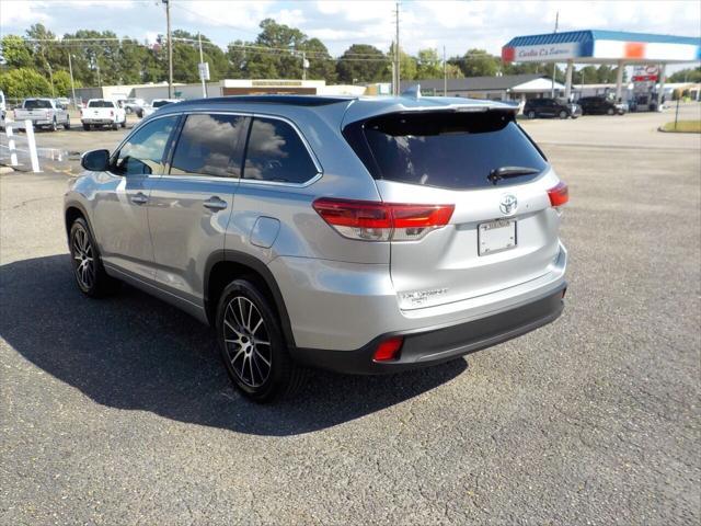 used 2018 Toyota Highlander car, priced at $21,900