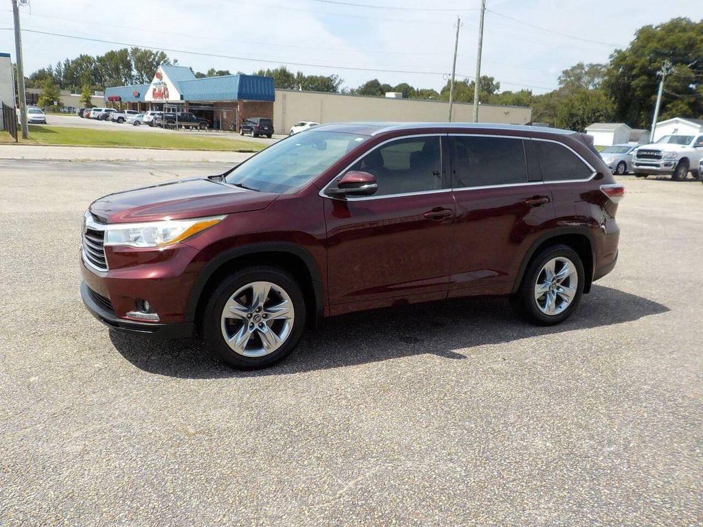 used 2016 Toyota Highlander car, priced at $18,900