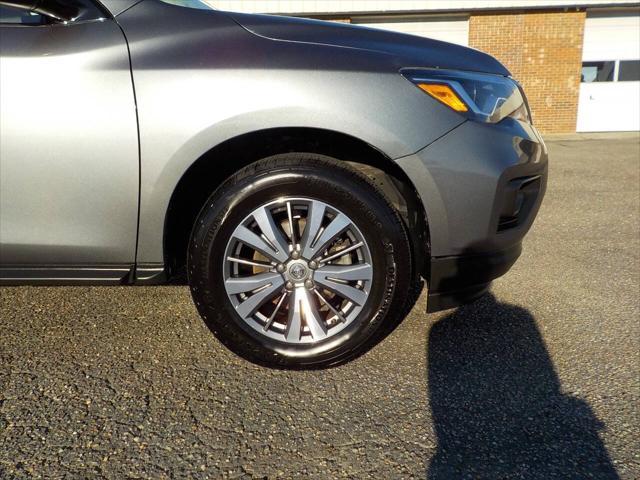 used 2020 Nissan Pathfinder car, priced at $13,900