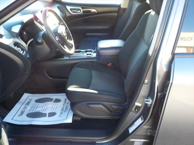 used 2020 Nissan Pathfinder car, priced at $13,900