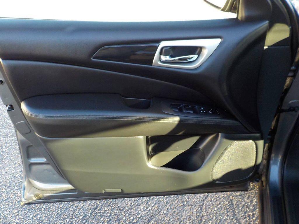 used 2020 Nissan Pathfinder car, priced at $13,900