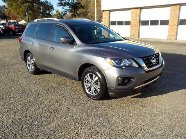 used 2020 Nissan Pathfinder car, priced at $13,900