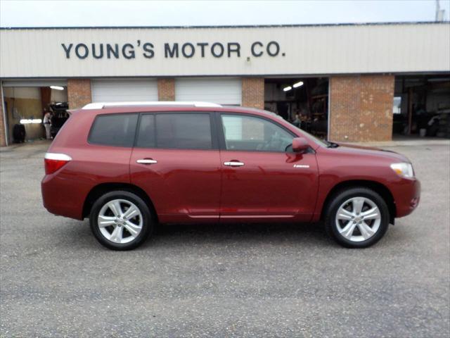 used 2010 Toyota Highlander car, priced at $9,950