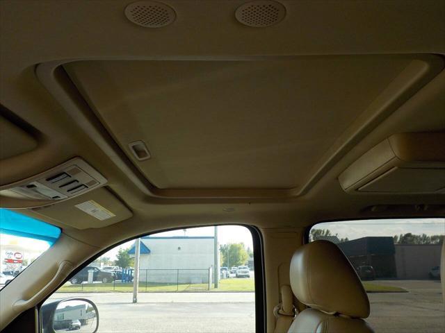 used 2014 GMC Yukon XL car, priced at $15,900