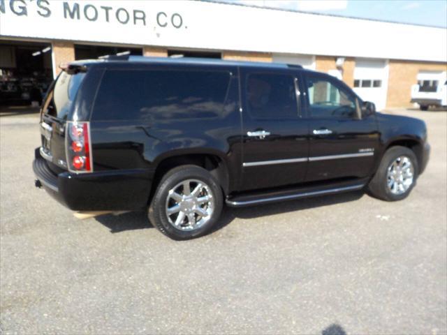 used 2014 GMC Yukon XL car, priced at $15,900