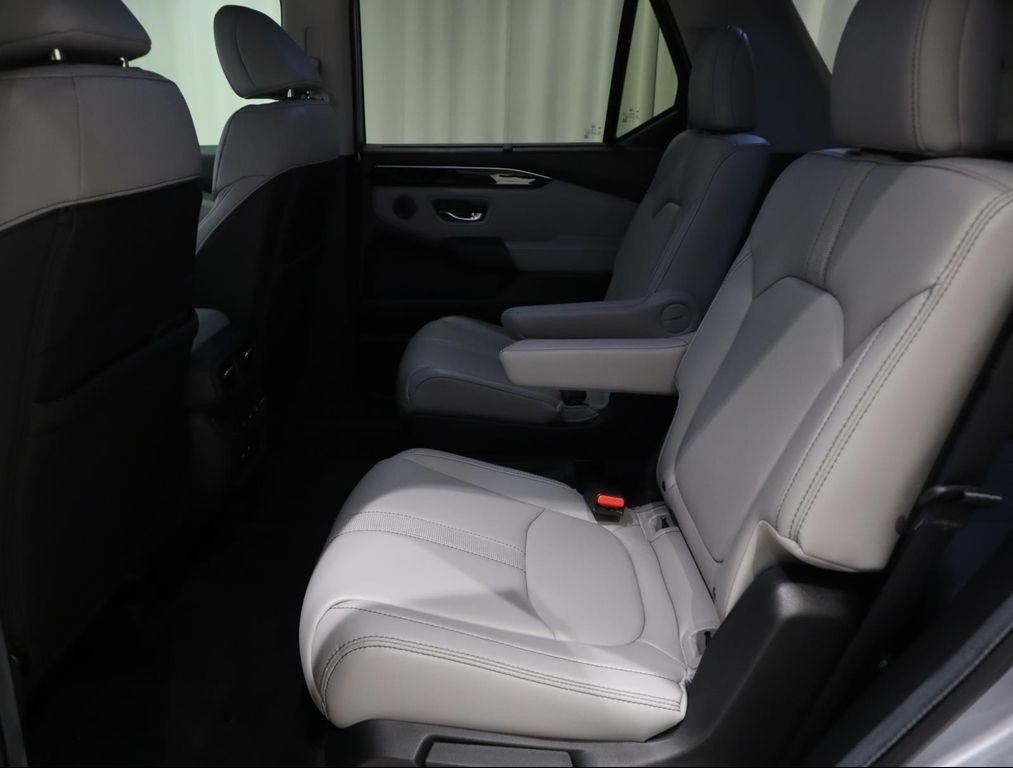 used 2024 Honda Pilot car, priced at $36,490