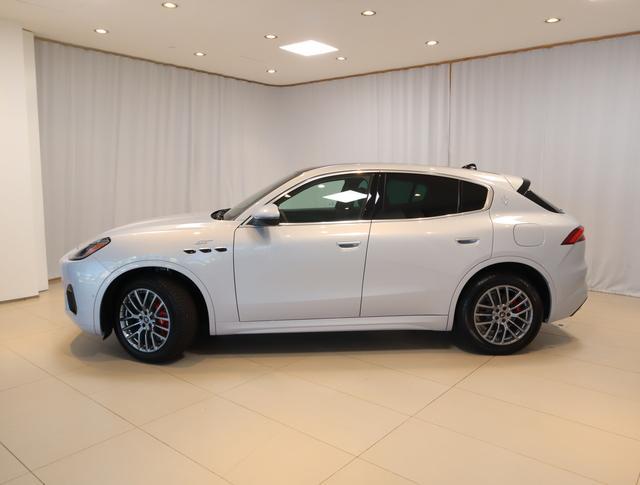 new 2024 Maserati Grecale car, priced at $75,710