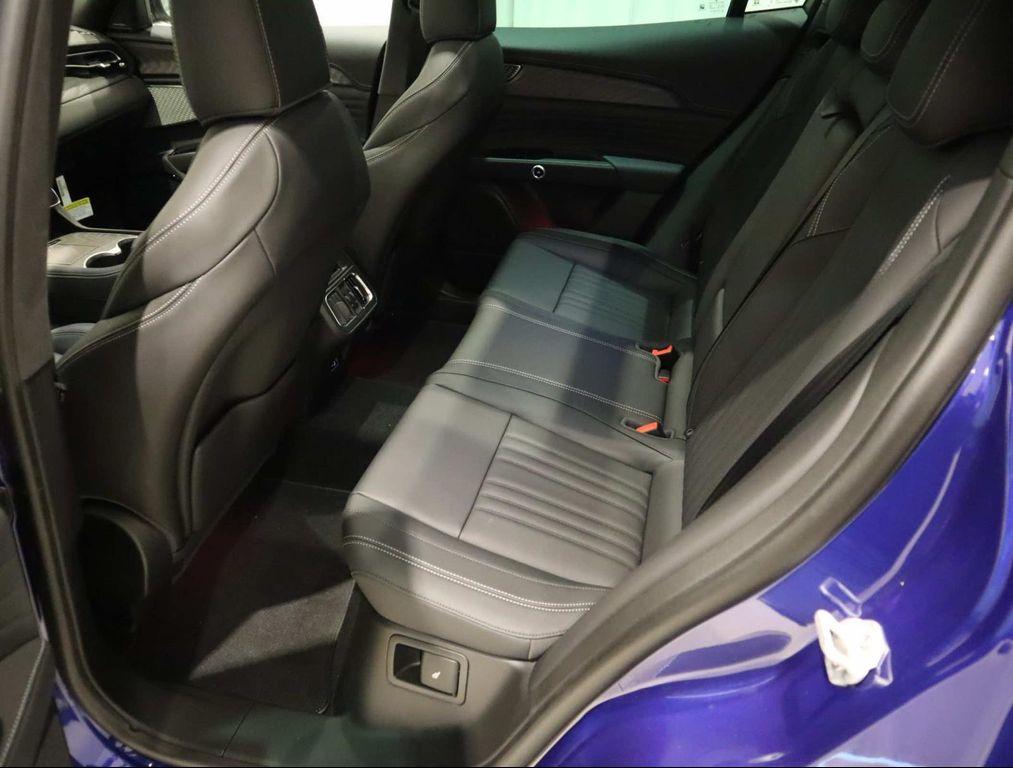 new 2025 Maserati Grecale car, priced at $87,115