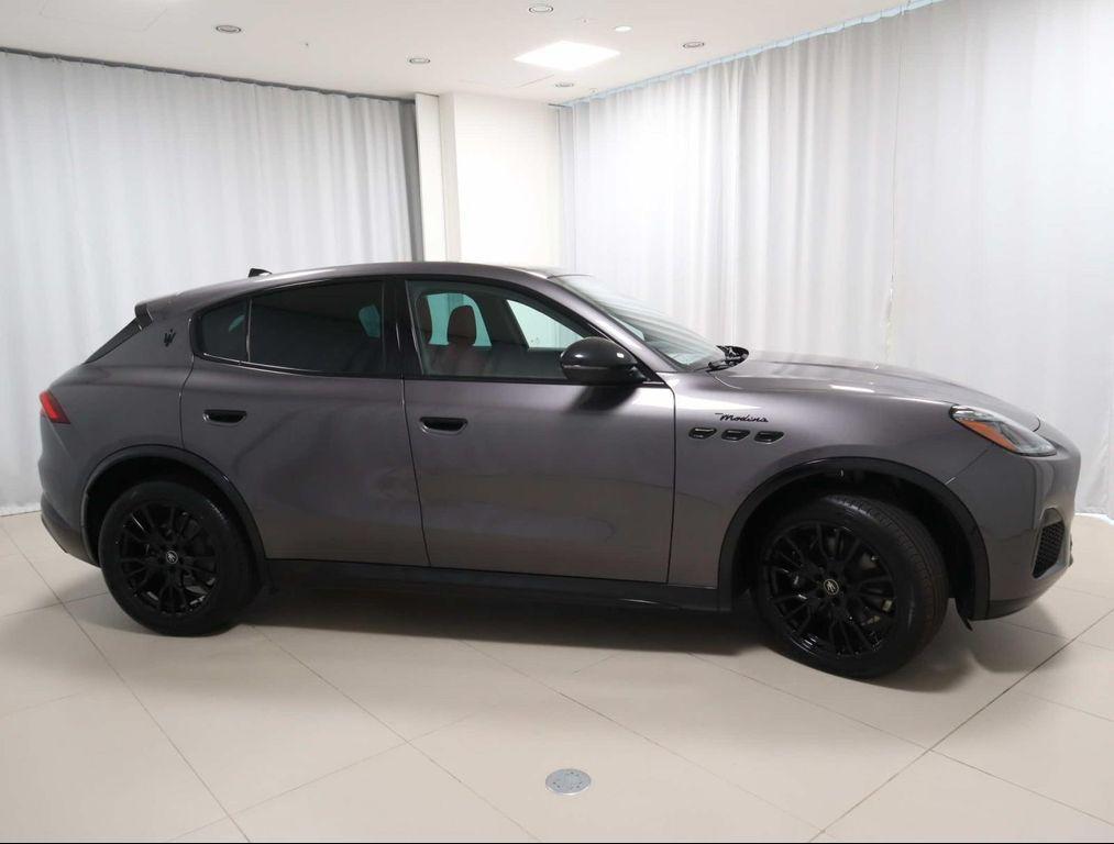 new 2025 Maserati Grecale car, priced at $96,035