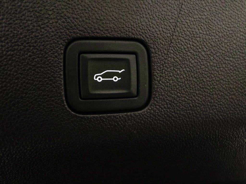 used 2023 Cadillac Escalade ESV car, priced at $78,990