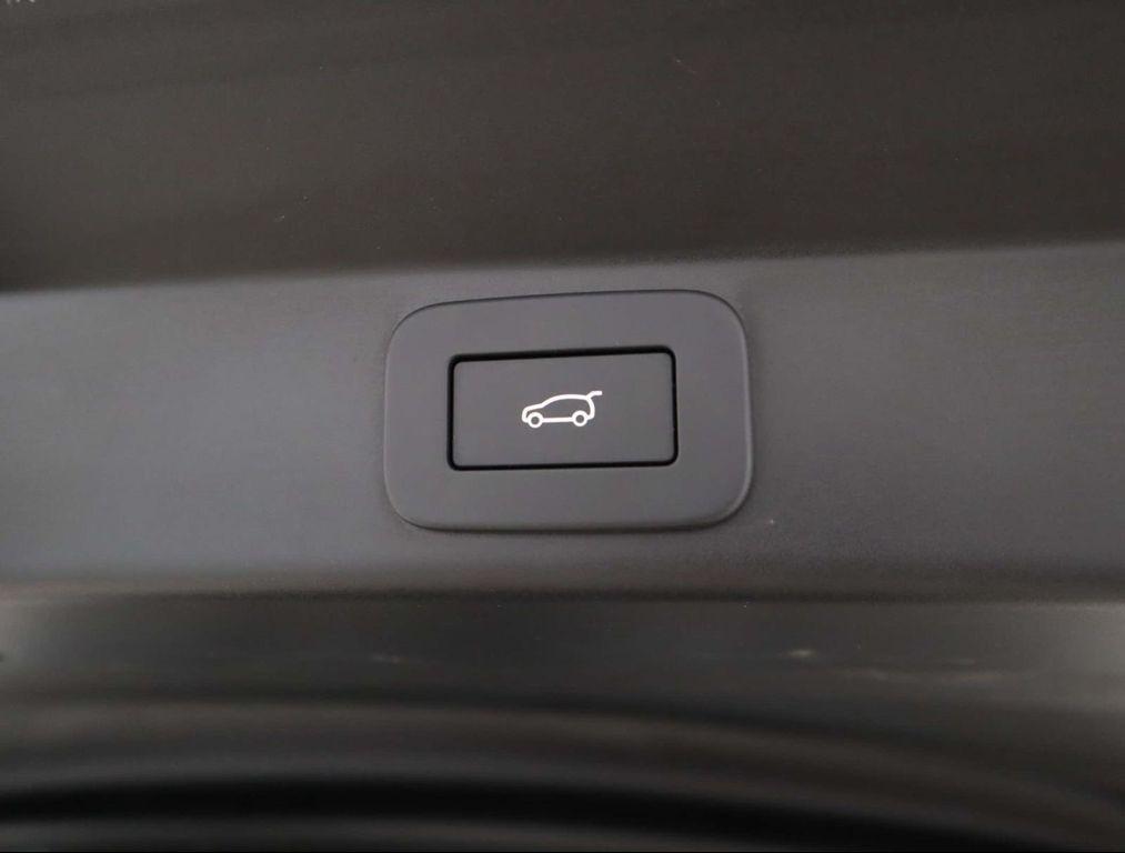 used 2025 Land Rover Range Rover Sport car, priced at $82,990