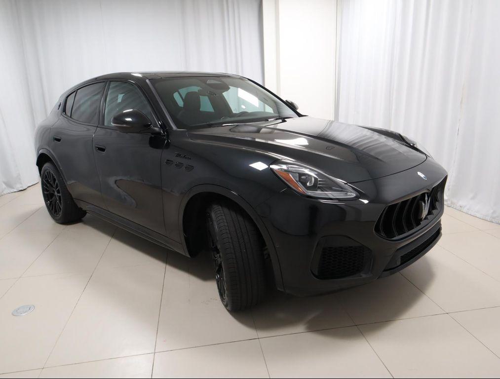 new 2025 Maserati Grecale car, priced at $78,425