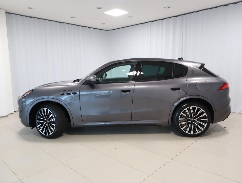 new 2025 Maserati Grecale car, priced at $105,695