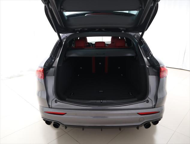 new 2025 Maserati Grecale car, priced at $105,695