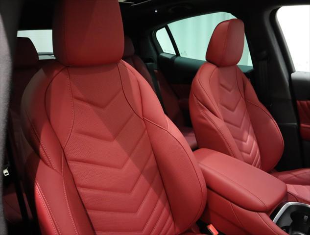 new 2025 Maserati Grecale car, priced at $88,550