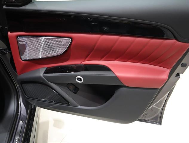 new 2025 Maserati Grecale car, priced at $88,550