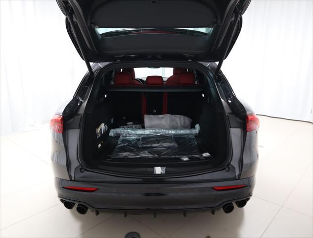 new 2025 Maserati Grecale car, priced at $88,550