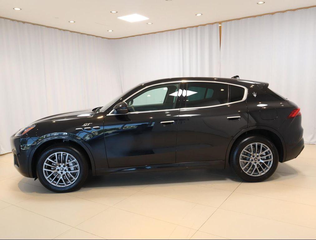 new 2024 Maserati Grecale car, priced at $60,637