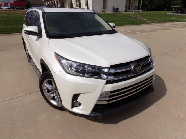 used 2018 Toyota Highlander car, priced at $21,995