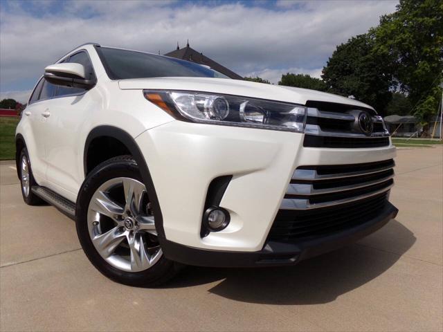 used 2018 Toyota Highlander car, priced at $21,995