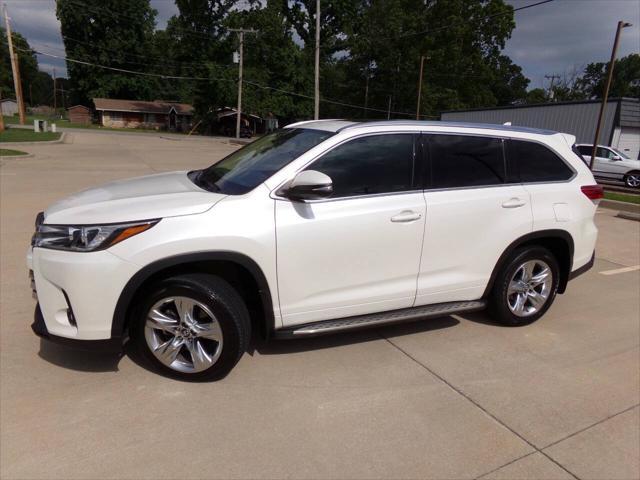 used 2018 Toyota Highlander car, priced at $21,995