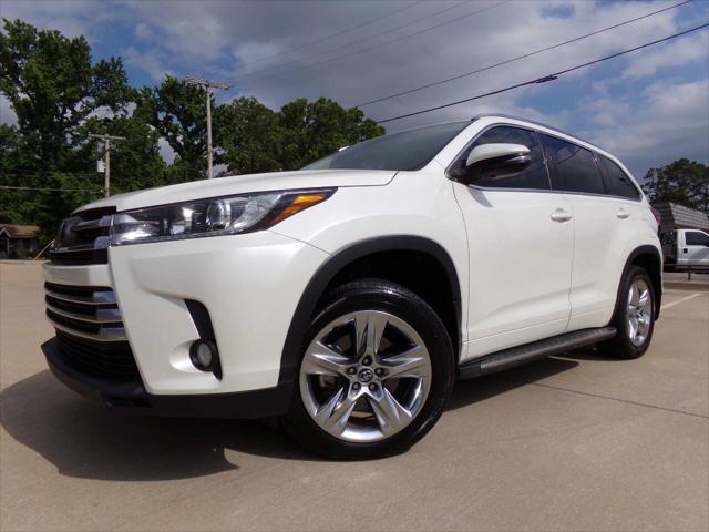 used 2018 Toyota Highlander car, priced at $21,995