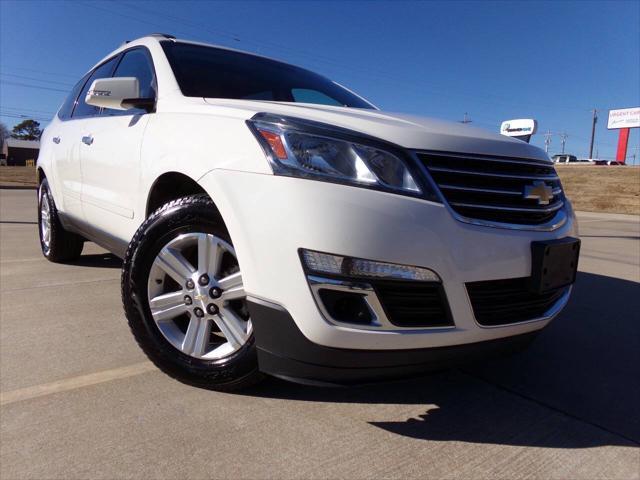 used 2014 Chevrolet Traverse car, priced at $9,995