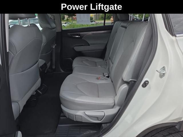 used 2021 Toyota Highlander car, priced at $36,377
